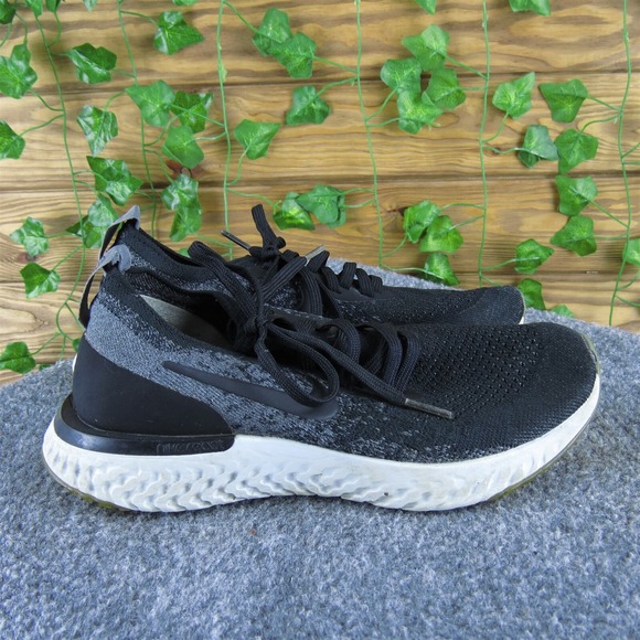 Nike Women's Epic React Flyknit Sneaker Black Synthetic Sz 6.5 Gently Used 2025‎ - Picture 3 of 6